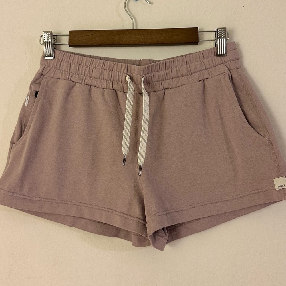 Vuori Women's Mauve Halo Shorts S